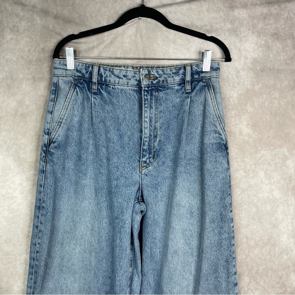 Pilcro x Anthropologie High-Rise Pleated Cuff Trouser Jeans In Med Blue Sz 28 - Picture 10 of 11